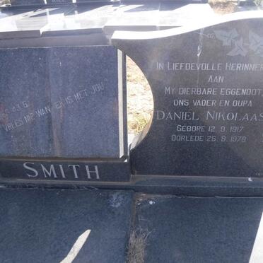 SMITH Daniel Nikolaas 1917-1979 &amp; Helena Catherina BRESLER 1920-2009