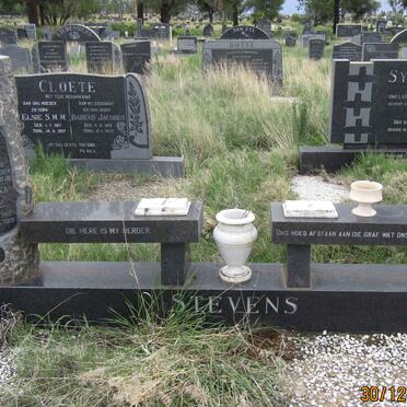 STEVENS J.M. 1909-1976 &amp; Susanna Dirkie 1917-1991