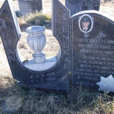 SENEKAL Johan 1971-1992