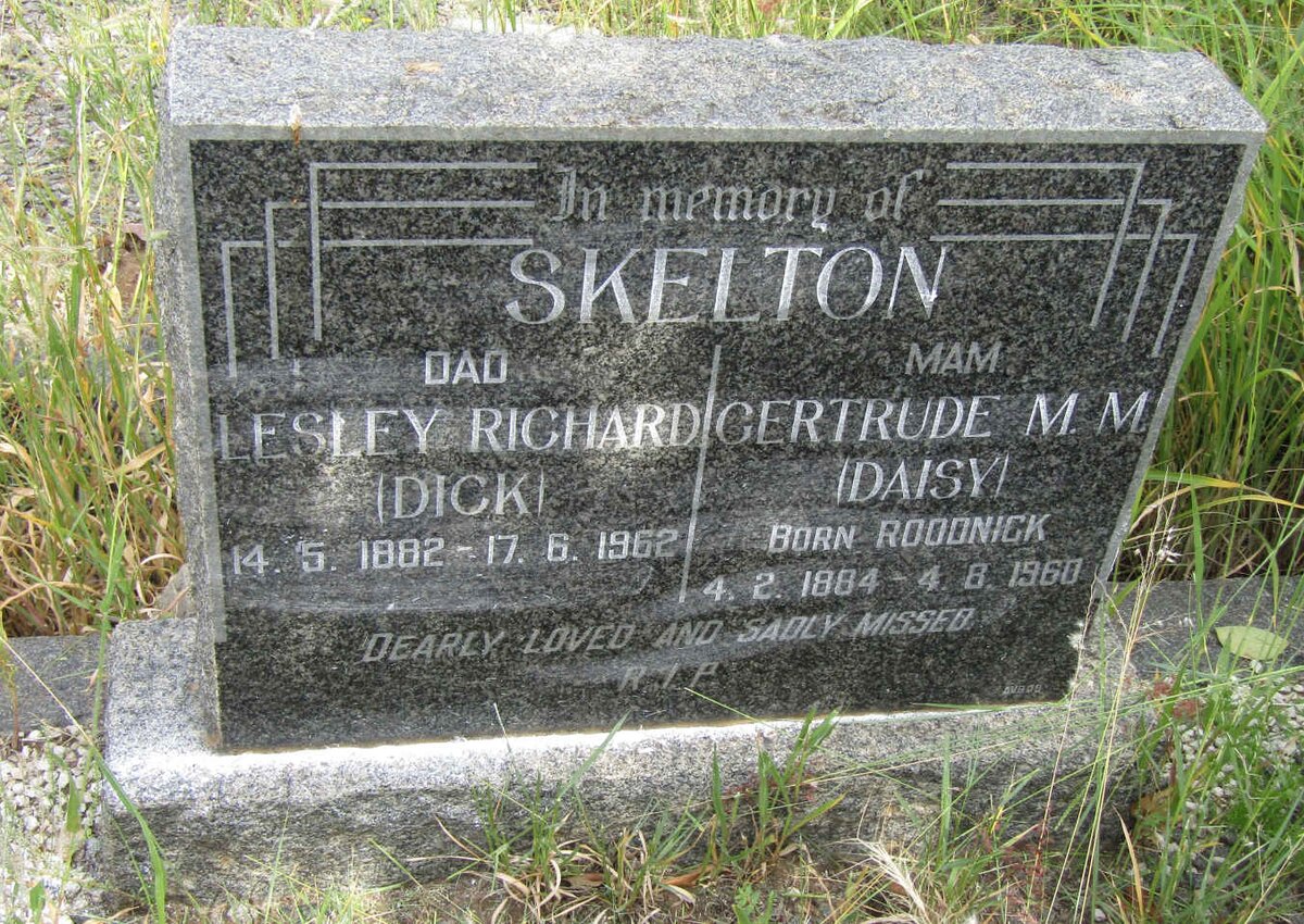 SKELTON Lesley Richard 1882-1962 &amp; Gertrude M.M. ROODNICK 1884-1960