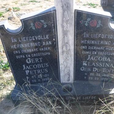 TONDER Gert Jacobus Petrus, van 1911-1995 &amp; Jacoba Klassina DU TOIT 1913-1998