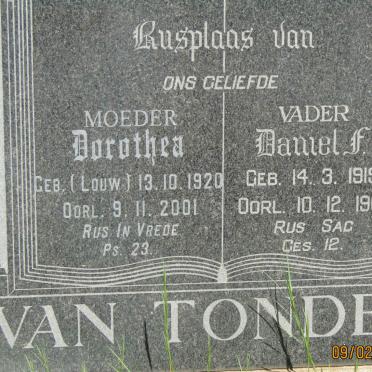 TONDER Daniel F., van 1919-1961 &amp; Dorothea LOUW 1920-2001