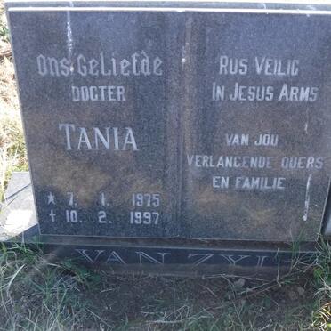 ZYL Tania, van 1975-1997