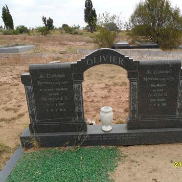 OLIVIER Nicolaas E.S. 1912-1973 &amp; Aletta G. FERNS 1910-