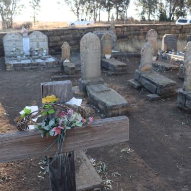 Free State, ZASTRON district, Monongahela 190, farm cemetery