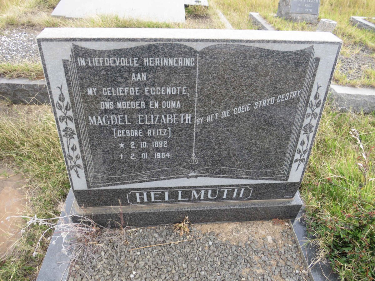 HELLMUTH Magdel Elizabeth nee REITZ 1892-1984