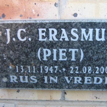 ERASMUS J.C. 1947-2008