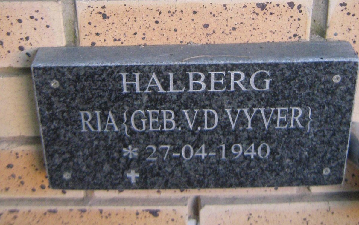 HALBERG Ria nee V.D. VYFER 1940-