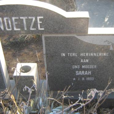 KNOETZE Gert 1888-1975 &amp; Sarah 1893-