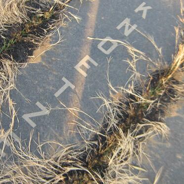 KNOETZE Gert Casparus 1921-1998 &amp; Frieda M.D.E. HESSE 1917-1984