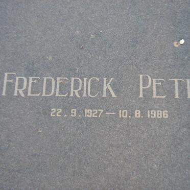 MERWE Frederick Petrus, van der 1927-1987 &amp; Emmarentia Jacoba NAUDE 1936-