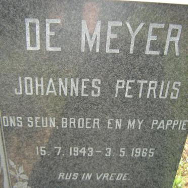 MEYER Johannes Petrus, de 1943-1965 &amp; Anna C.J. VAN DEN HEEVER 1948-1965