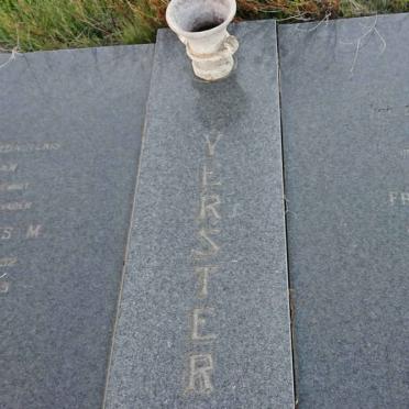 VERSTER Johannes M. 1932-1979 &amp; Francina L. 1942-1997
