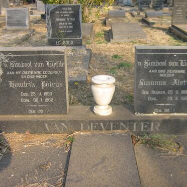 DEVENTER Hendrik Petrus, van 1893-1962 &amp; Susanna Aletta BEUKES 1892-1986