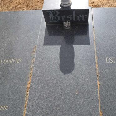 BESTER Petrus Andries Lourens 1922- &amp; Esther Elizabeth Johanna BURGER 1926-