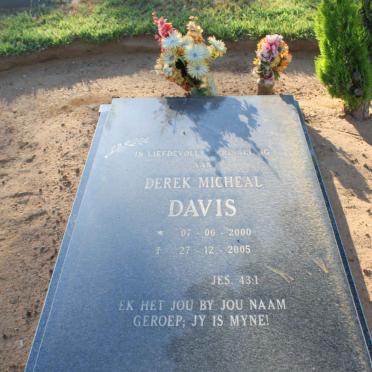 DAVIS Derek Micheal 2000-2005