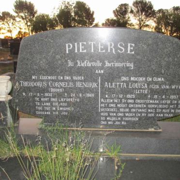 PIETERSE Theodorus Cornelis Hendrik 1922-1966 &amp; Aletta Louisa VAN WYK 1925-1997