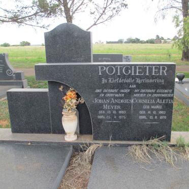 POTGIETER Johan Andries Meyer 1893-1975 &amp; Cornelia Aletta MAREE 1903-1970