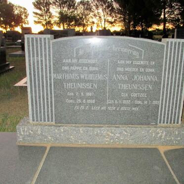 THEUNISSEN Marthinus Wilhelemus 1887-1968 &amp; Anna Johanna COETZEE 1892-1965
