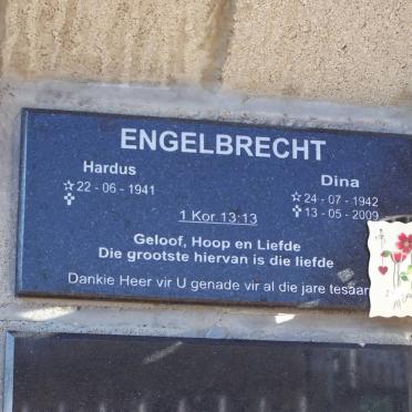 ENGELBRECHT Hardus 1941- &amp; Dina 1942-2009