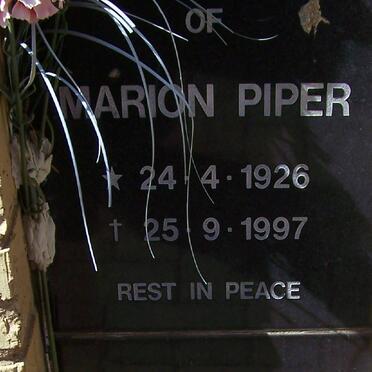 PIPER Marion 1926-1997 :: LESLIE Joseph Edward 1917-1997