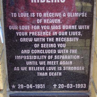RIBEIRO Emanuel Da Costa 1951-1993 :: NIEMANDT Lucas Marthinus 1945-2002