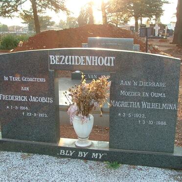 BEZUIDENHOUT Frederick Jacobus 1914-1973 &amp; Magritha Wilhelmina 1922-1986