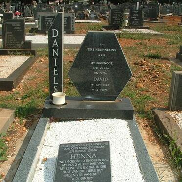 DANIELS David 1922-1978 &amp; Henna 1921-2004