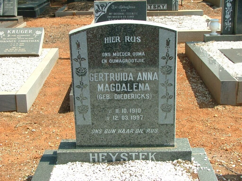HEYSTEK Gertruida Anna Magdalena nee DIEDERICKS 1910-1997