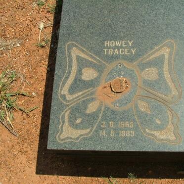 HOWEY Tracey 1965-1989
