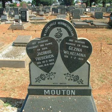 MOUTON Jacobus Frederick 1923-1988 &amp; Gezina Wilhelmina 1926-