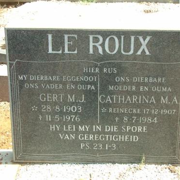 ROUX Gert M.J., le 1903-1976 &amp; Catharina M.A. REINECKE 1907-1984