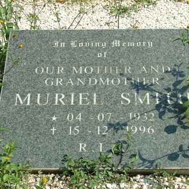 SMITH Muriel 1932-1996