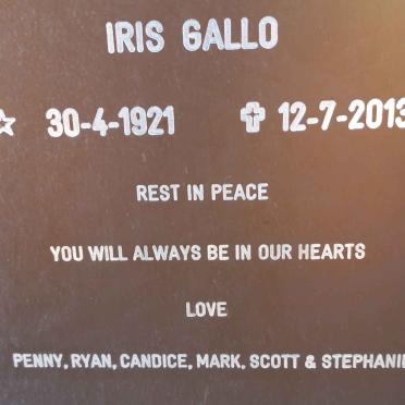 GALLO Iris 1921-2013
