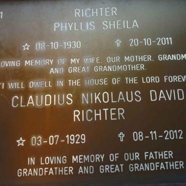 RICHTER Claudius Nikolaus David 1929-2012 &amp; Phyllis Sheila 1930-2011