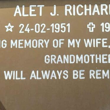 R - Vanne :: Surnames - R