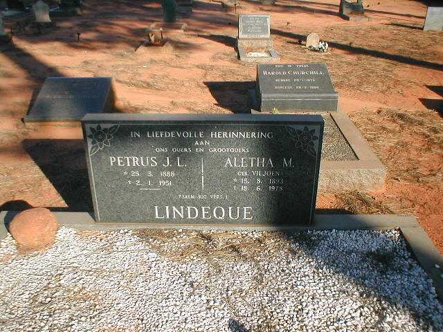 LINDEQUE Petrus J.L. 1888-1951 &amp; Aletha M. VILJOEN 1893-1978