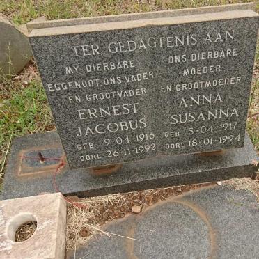 ? Ernest Jacobus 1916-1992 &amp; Anna Susanna 1917-1994