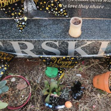 ERSKINE Mario Clinton 1981-2016