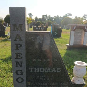 MAPENGO Thomas 1966-2009