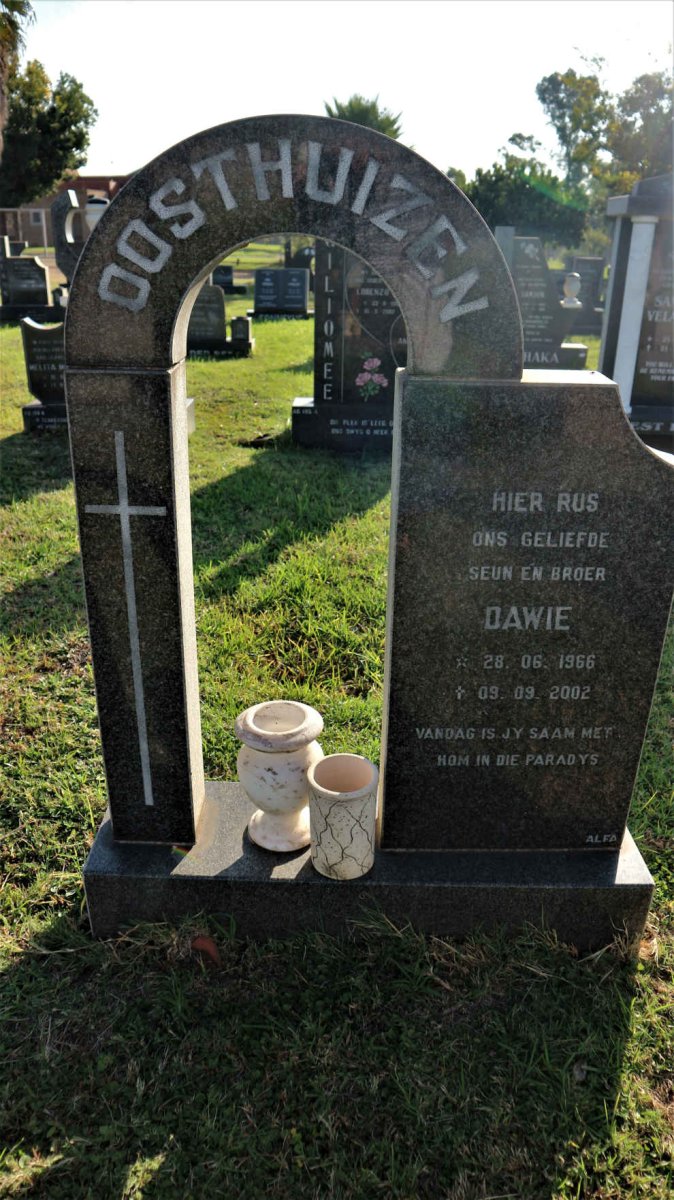 OOSTHUIZEN Dawie 1966-2002