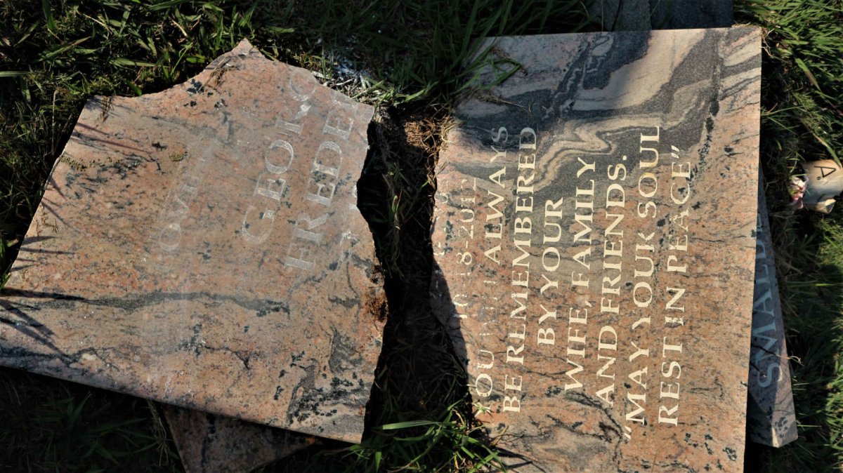 SMALBERGER George Frederik -2012