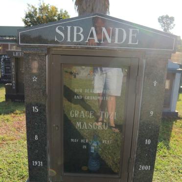SIBANDE Grace Tozi Masuku 1931-2001