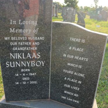 SESING Niklaas Sunnyboy 1947-2012
