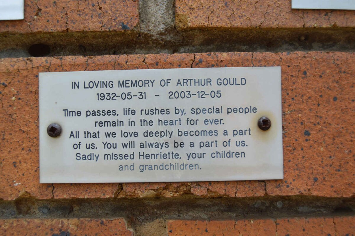 GOULD Arthur 1932-2003