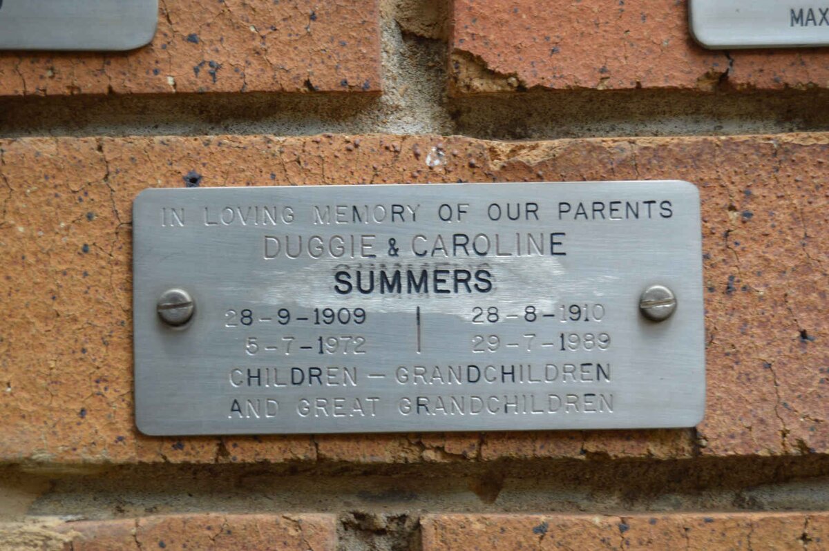 SUMMERS Duggie 1909-1972 &amp; Caroline 1910-1989