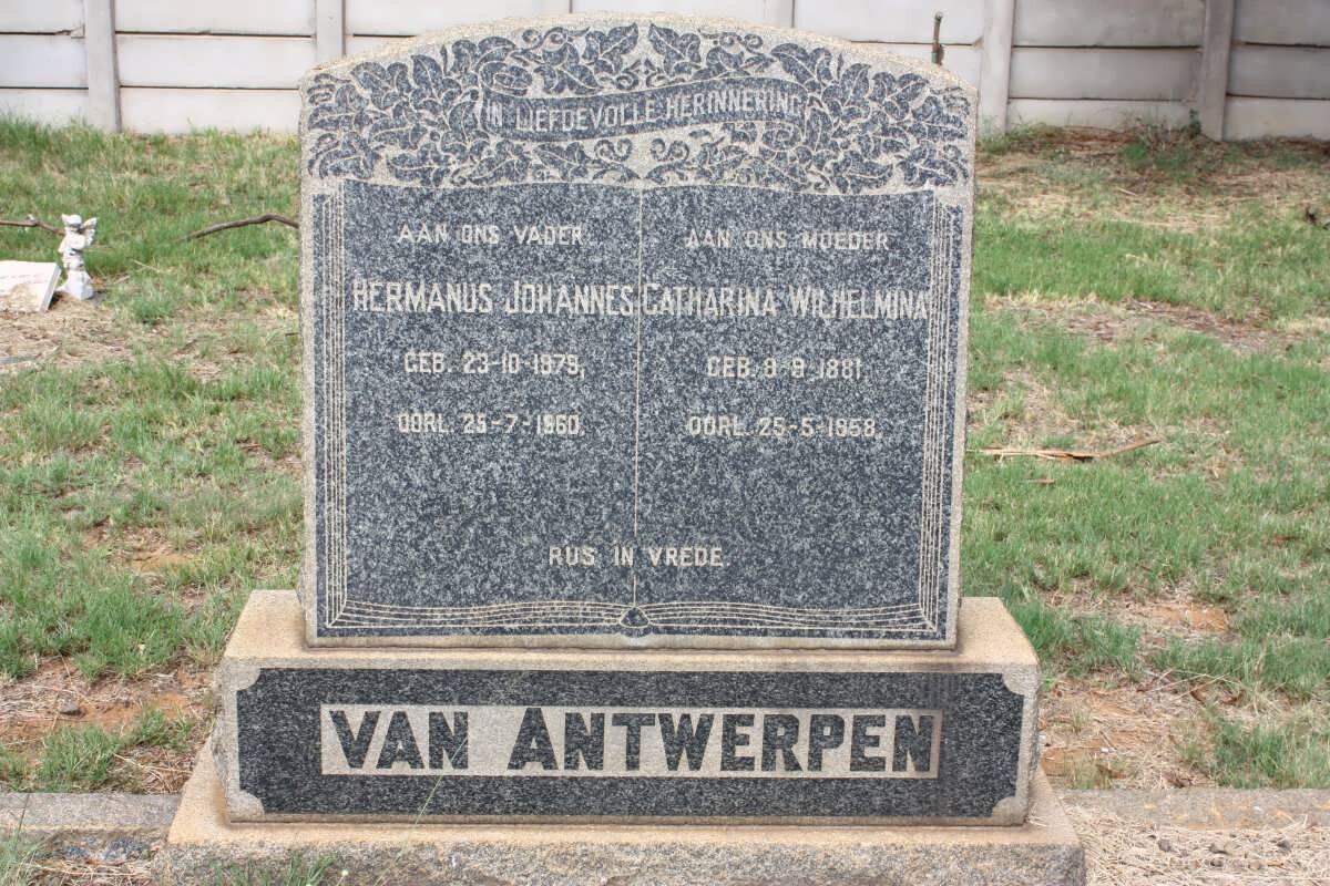 ANTWERPEN Hermanus Johannes, van 1879-1960 &amp; Catharina Wilhelmina 1881-1958