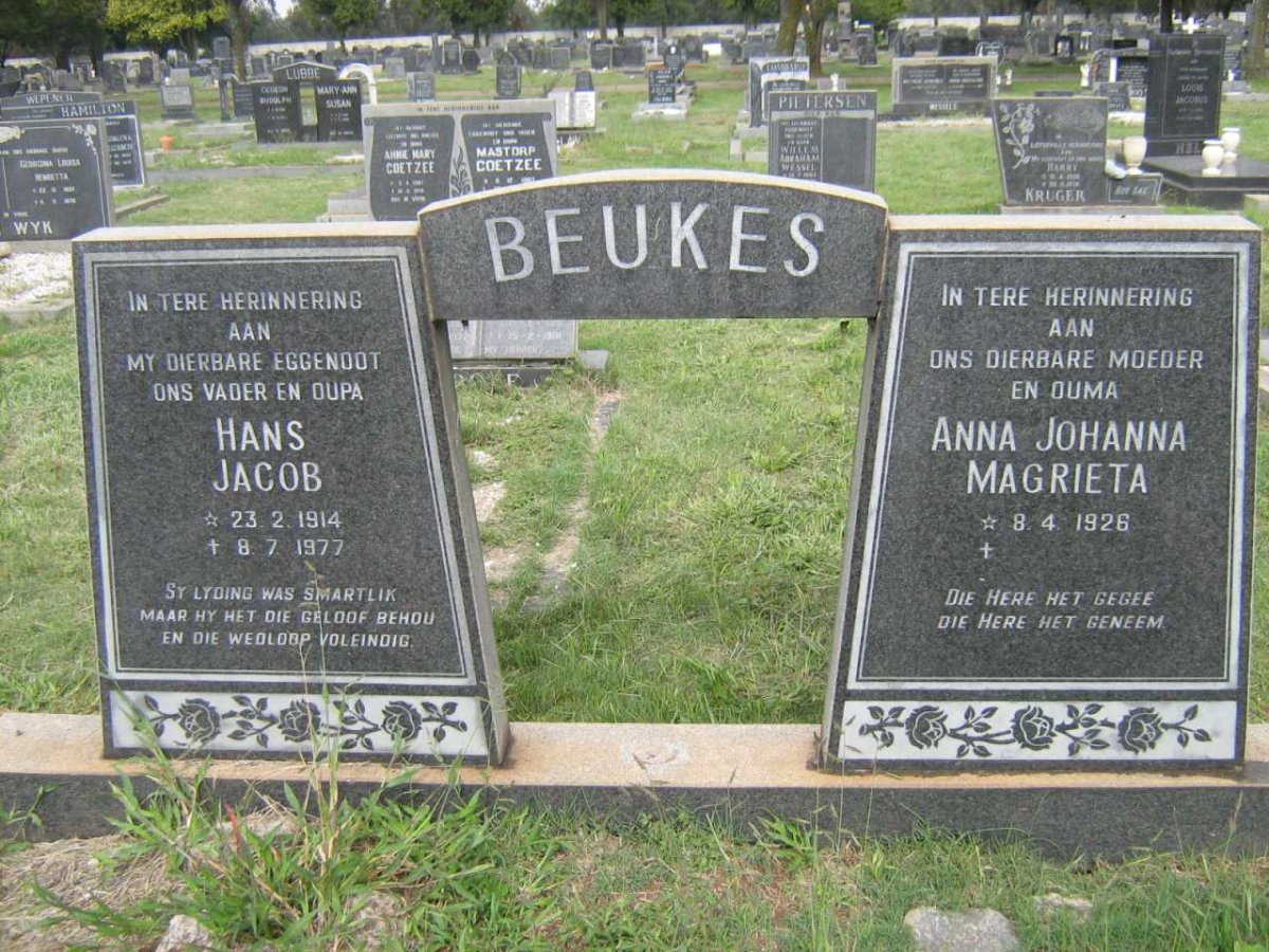 BEUKES Hans Jacob 1914-1977 &amp; Anna Johanna Magrieta 1926-
