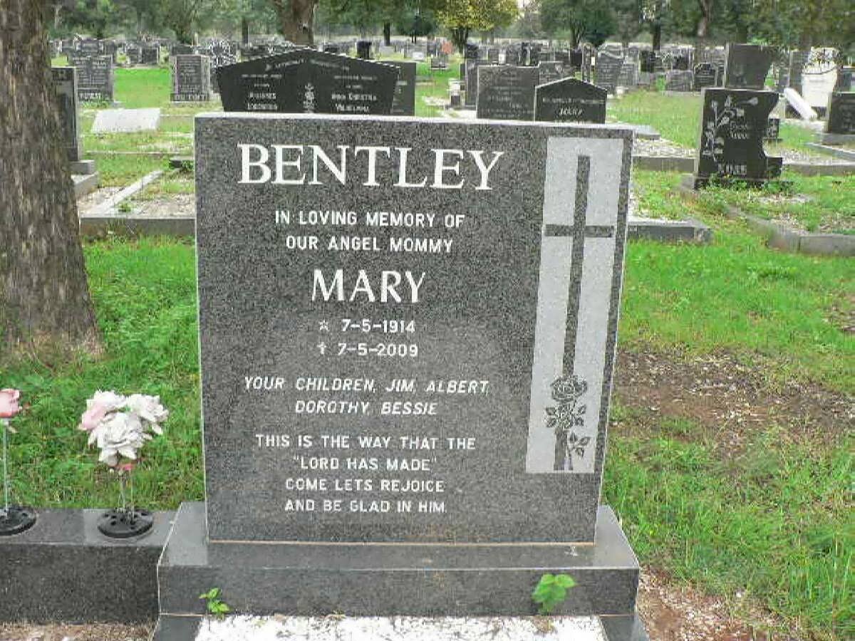 BENTLEY Mary 1914-2009