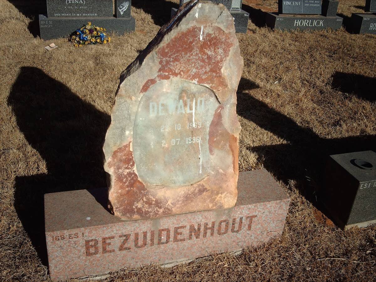 BEZUIDENHOUT Dewald 1969-1996